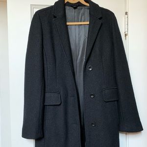 Black Wool Lands’ End Dress Coat Size 10. Side pockets and buttons. Hardly used.